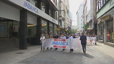 Protestas de veciños e alcaldes que van quedar sen oficinas bancarias nos seus concellos