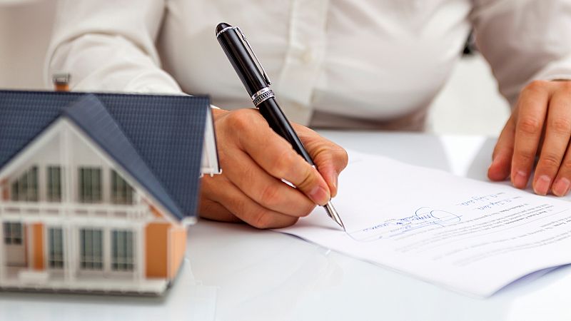 Las viviendas heredadas podrán venderse sin limitaciones tras desaparecer el artículo 28 de la ley hipotecaria