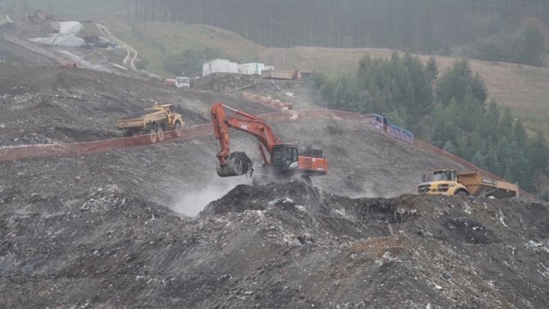 Los responsables del vertedero de Zaldibar pactan una condena de seis meses y evitan la cárcel