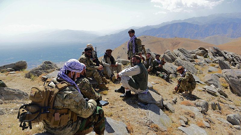 Los talibanes anuncian el control total del valle de Panjshir y la resistencia afgana lo niega