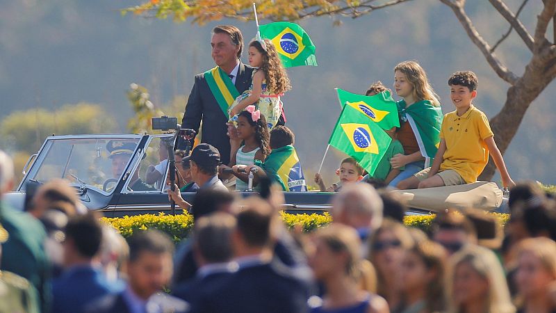 Bolsonaro amenaza al Tribunal Supremo durante una manifestación masiva de la ultraderecha