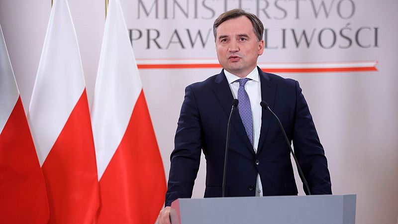 Bruselas pide al Tribunal de Justicia de la UE multar a Polonia por no garantizar la independencia judicial