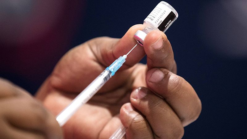 Inmunodeprimidos severos, como trasplantados o enfermos de esclerosis, recibirán la tercera dosis de la vacuna