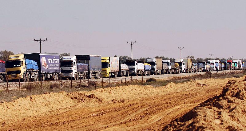 Israel detiene tres horas los bombardeos en Gaza y se sienta a debatir el plan de Egipto