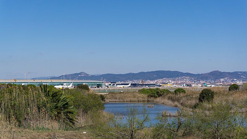 El Gobierno suspende la ampliación del aeropuerto de El Prat ante la falta de apoyo de la Generalitat