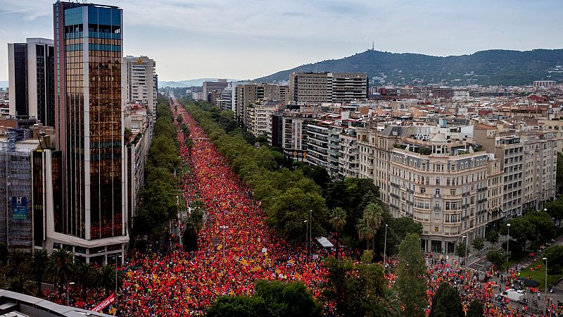 Homenaje a Pau Casals, ofrenda floral y una manifestación "de toda la vida": así son los actos de la Diada