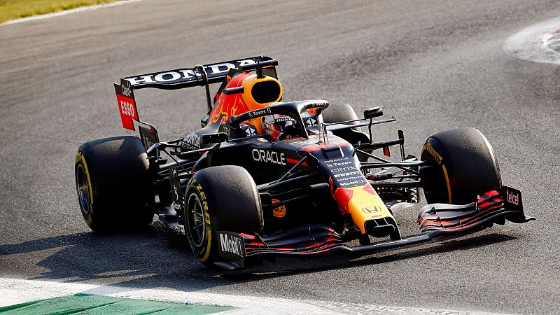 Verstappen arrebata la pole a Hamilton y Sainz saldrá séptimo en Monza