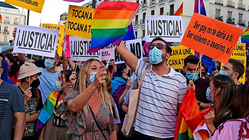 Cientos de personas piden en Madrid que se cumplan las leyes contra LGTBIfobia