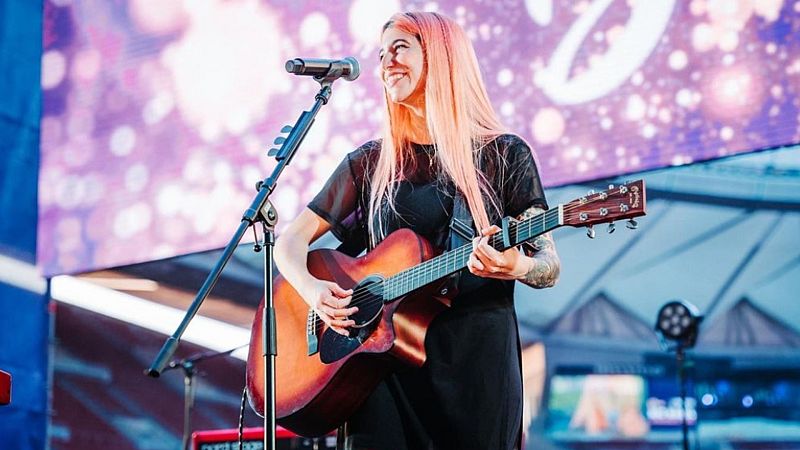 Bely Basarte presenta 'Psicotropical', su nuevo EP: "Me cuesta contar mis cosas a mi entorno, prefiero soltarlas en una canción"