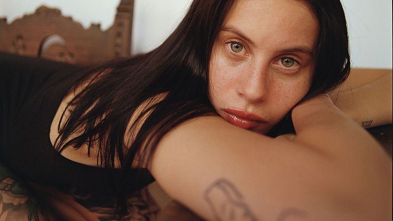 Milena Smit tiene 20 tatuajes y este se lo hizo Mario Casas