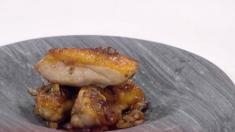Receta de pollo con berenjena y champiñones al toque de miel de Eduardo Navarrete