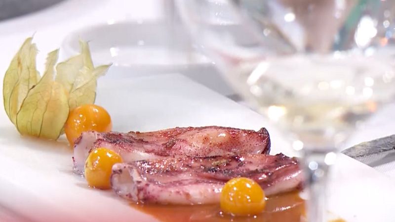 Receta de chipirón con physalis de Belén López