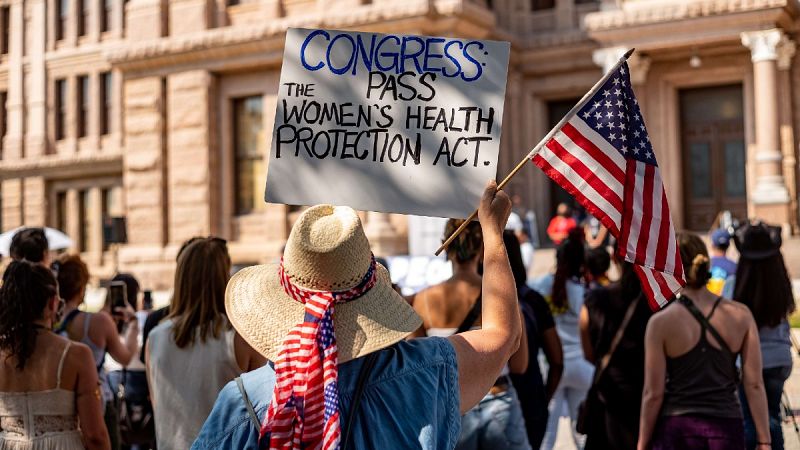 La Cámara Baja de Estados Unidos aprueba un proyecto de ley para proteger el aborto en todo el país