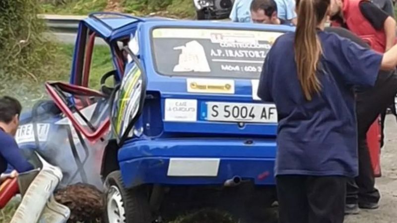 Mueren dos pilotos tras un accidente en el Rally Villa de Llanes