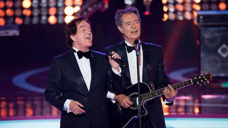 Muere Manuel de la Calva: ¿Sabías que el Dúo Dinámico está detrás de las voces de Los Pitufos?