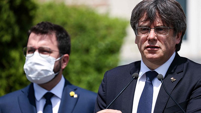 El Govern conmemora el 1-O más unido tras la detención de Puigdemont pero sin acuerdo sobre un referéndum