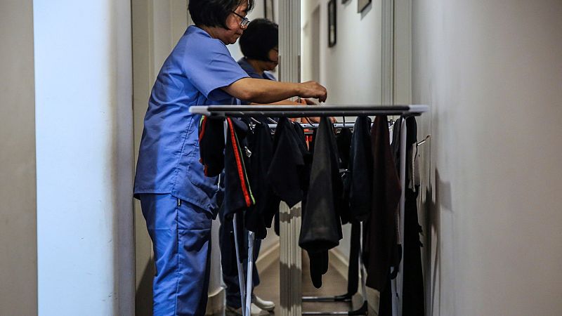 El abogado general de la UE considera ilegal la ley española que niega la prestación del paro a empleadas del hogar