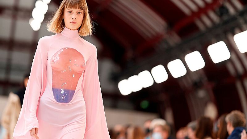 Loewe, el desnudo surrealista
