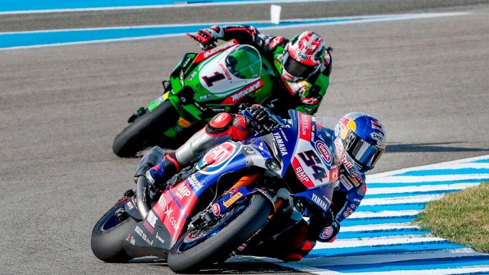 Razgatlioglu y Rea mantienen el pulso por el Mundial de Superbike en Portimao