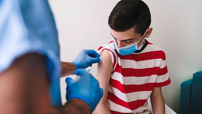 El dilema de vacunar a los niños: no llevará a la inmunidad de rebaño, pero evitaría un número relevante de casos