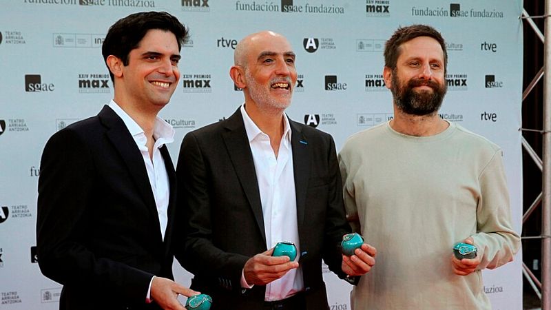 'El bar que se tragó a todos los españoles' triunfa en los Premios Max de Teatro