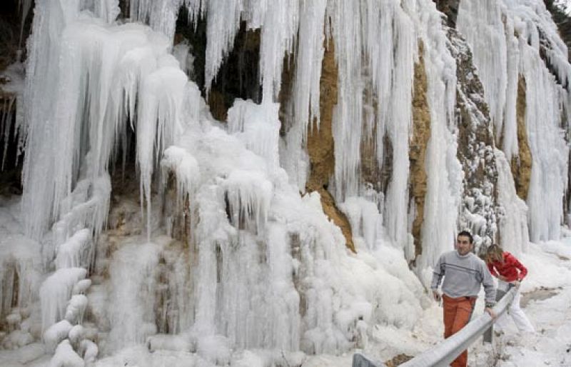 Diez provincias siguen en alerta naranja por el fuerte temporal de nieve que hoy irá remitiendo