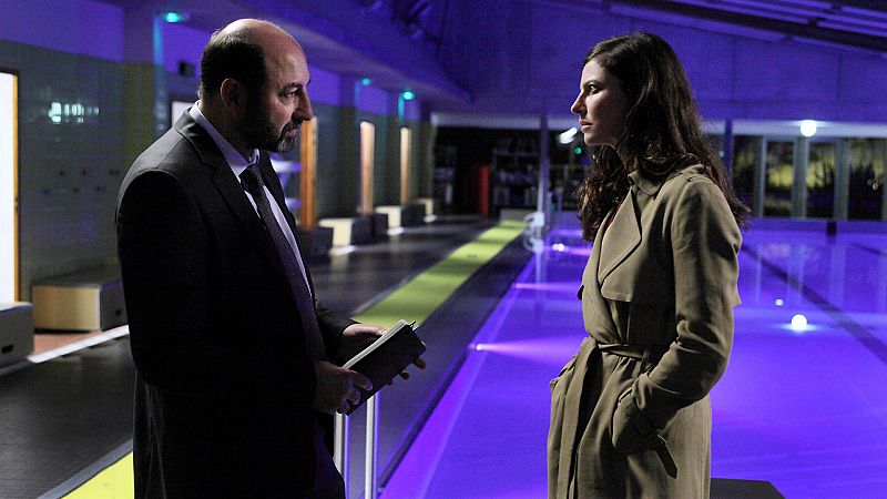 Mujeres que llegaron al poder, como Amélie Dorendeu en 'Baron Noir', y su historia fue llevada a la televisión