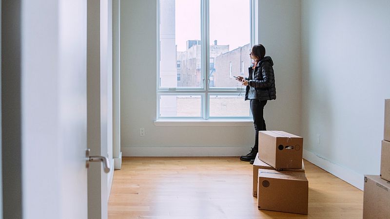 Alquilar sin compartir, un deseo inviable para muchos jóvenes: "Tengo trabajo y aun así no me lo puedo permitir"