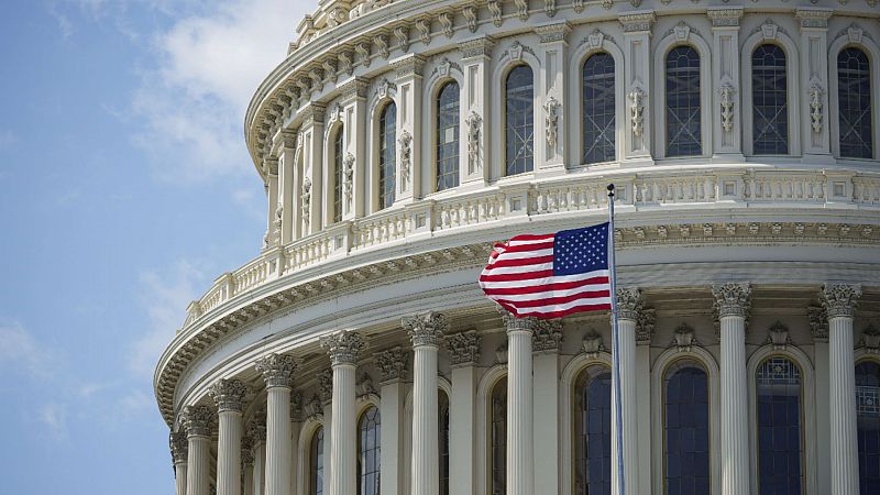 El Senado de EE.UU. aprueba suspender el techo de deuda hasta diciembre