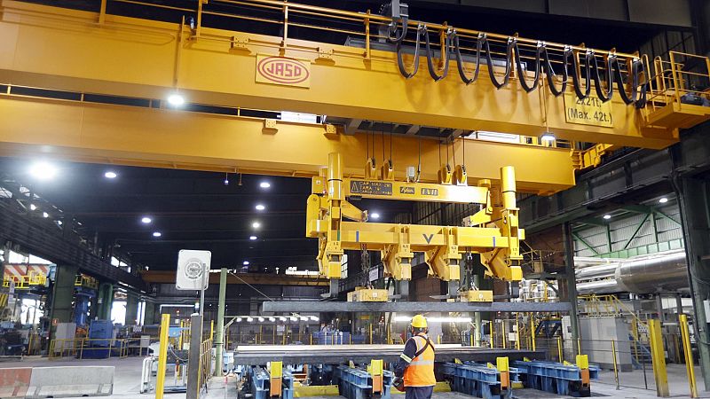 La empresa siderúrgica Sidenor anuncia paros en su producción por el elevado precio de la electricidad