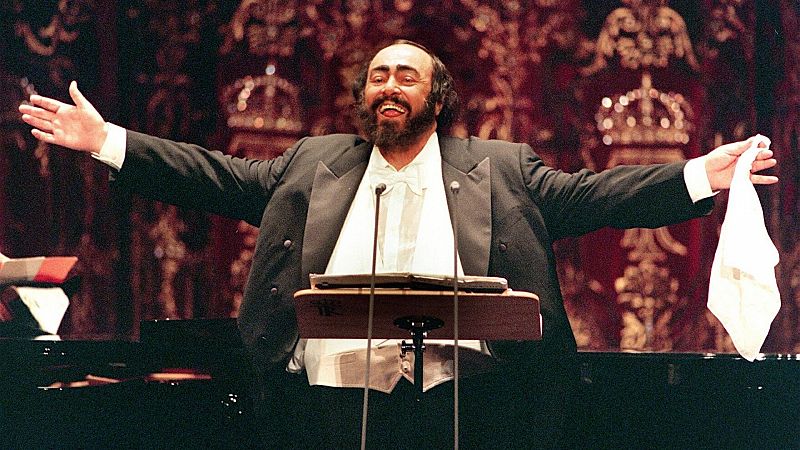 La voz legendaria del tenor Luciano Pavarotti