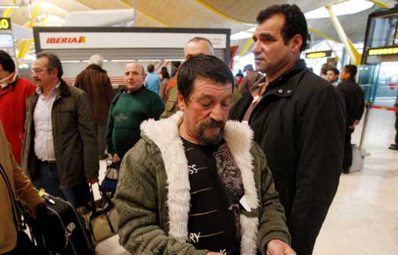 Continúan los problemas en Barajas | Ver