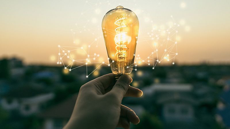 El precio de la luz sigue en máximos y alcanza hoy los 231,82 euros/MWh