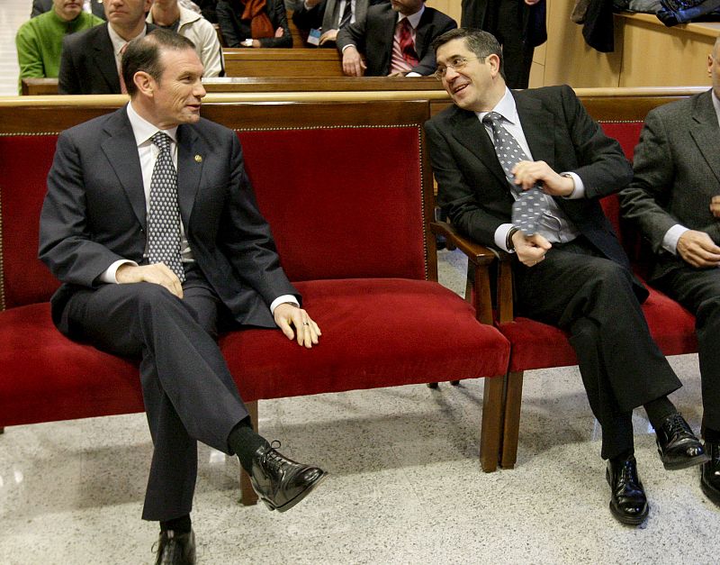 El lehendakari Ibarretxe pide que "la Justicia no vuelva a criminalizar el diálogo político"