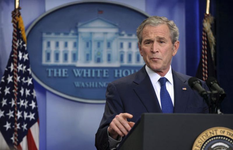 Bush se despide advirtiendo a Obama sobre la "urgente amenaza" de un ataque contra EE.UU.