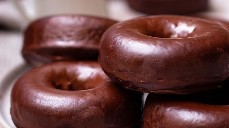 Saludable y delicioso: la receta de d�nut bomb�n de Petit Fit de