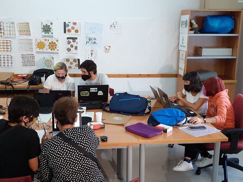 Alfabetización digital para mujeres en el mundo rural