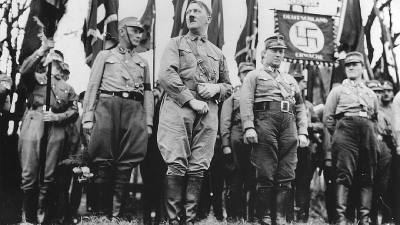 La corta vida útil de las terroríficas SA en manos de Hitler