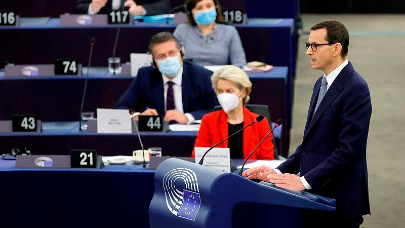 El primer ministro polaco mantiene su pulso en el Europarlamento: "La UE no es un estado"
