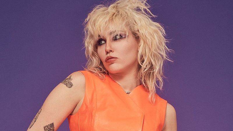 Miley Cyrus: "El único momento en el que me permito ser vulnerable es cuando me enamoro"