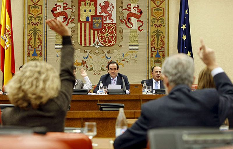 El PSOE consigue que Zapatero explique la situación del paro en dos plenos ordinarios