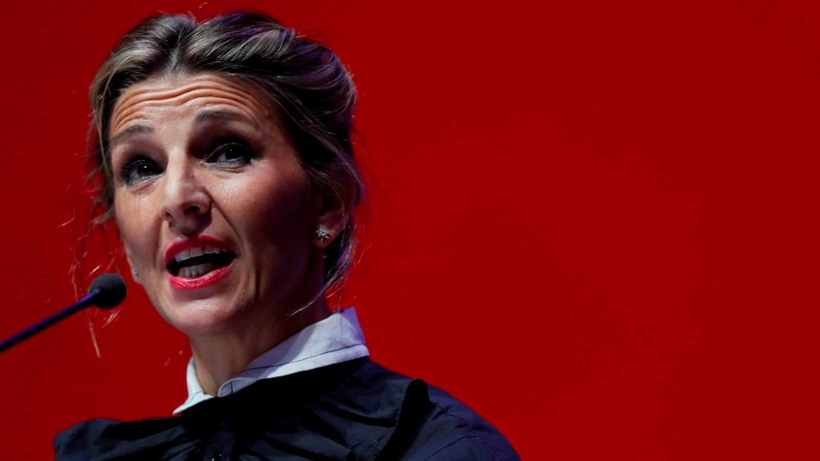 Díaz se reafirma en derogar la reforma laboral- RTVE.es | Ver