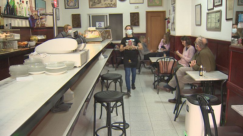 Baleares levanta todas las restricciones en bares y restaurantes y entra en la práctica normalidad