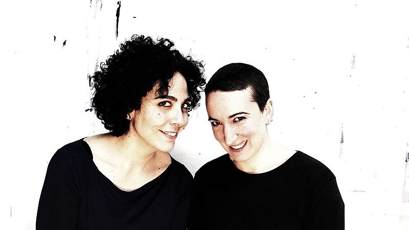 Dúa de Pel: "Viajamos mucho y vivimos mucho y así nos inspiramos para nuestra música"