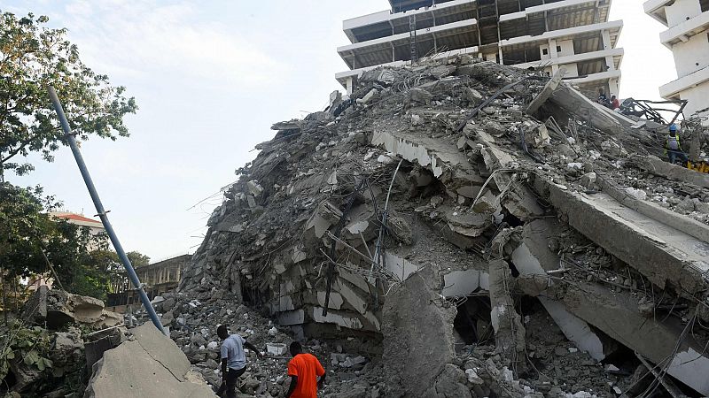 Al menos cuatro muertos en el derrumbe de un edificio en obras en Nigeria