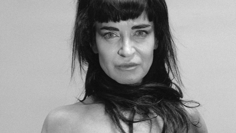 Ana Curra, conversaciones con la 'reina oscura' de la Movida