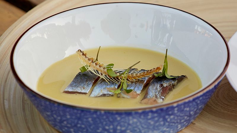 Receta de sopa de aceituna manzanilla y sardina soasada