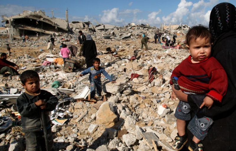 Israel ataca un barrio de Gaza y Hamás responde con cohetes tras el incio del alto el fuego