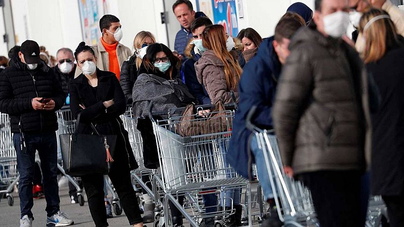 Ferraris en el garaje o residentes impostores: el fraude en Italia del ingreso mínimo vital