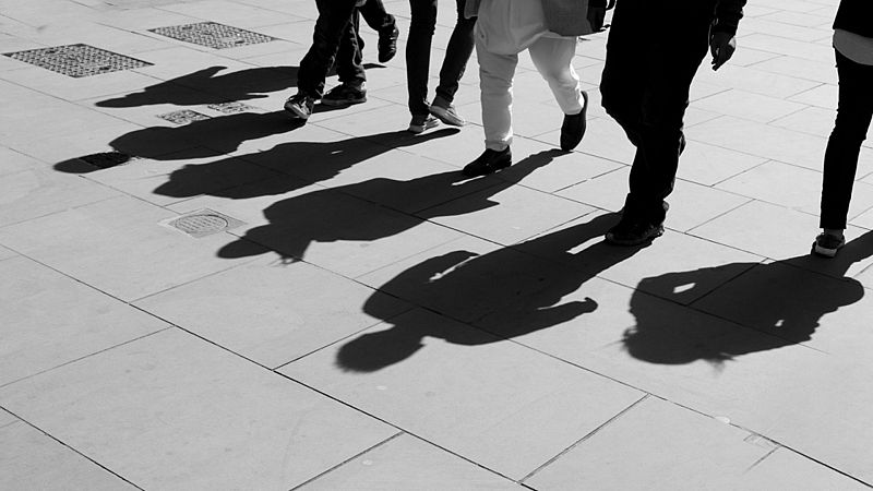 Se ofrece trabajo ilegal en Madrid